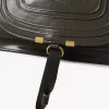 光沢のあるレザーのMarcieバッグ