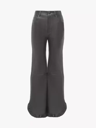 レザーのフリルフレアパンツ