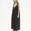 シルクシャルムーズとレースのロングスリップドレス シルクシャルムーズとレースのロングスリップドレス