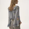 クレープ・デ・シンのスクエアネックのフリルトップス