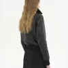 レザーのショートブルゾン