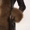 レザーのロングコート