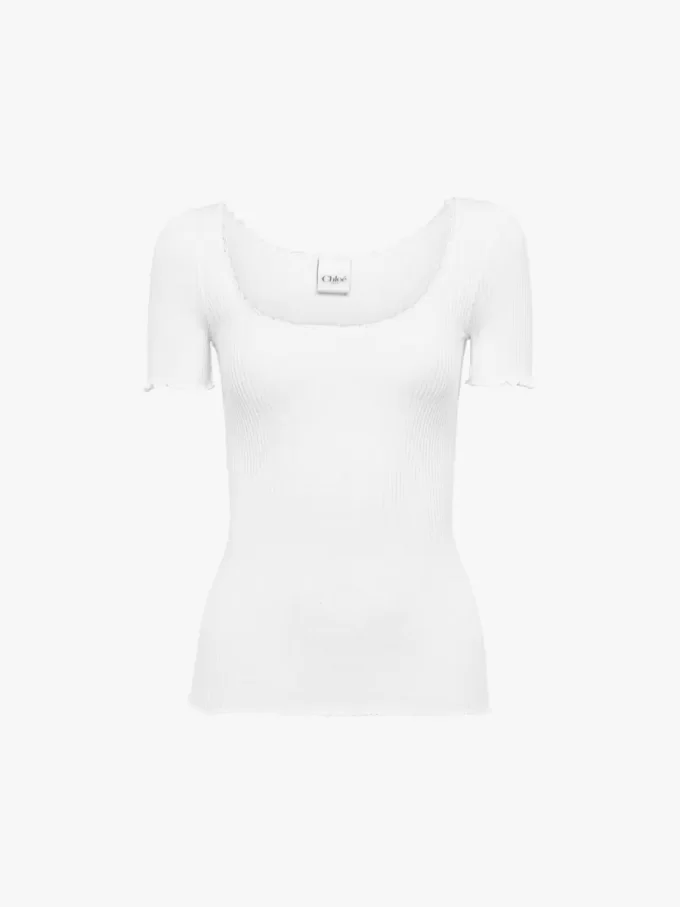 スクープネックのコットンTシャツ