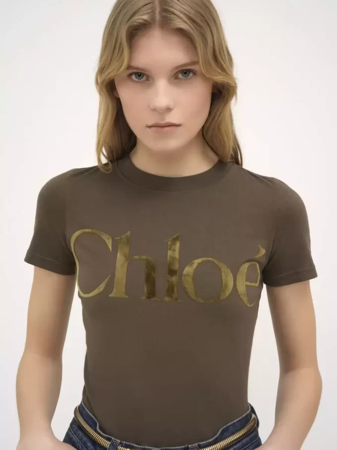 コットンジャージーのフィットTシャツ