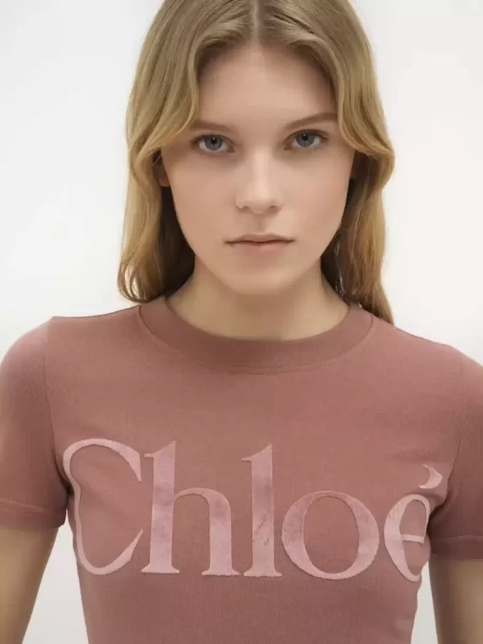 コットンジャージーのフィットTシャツ